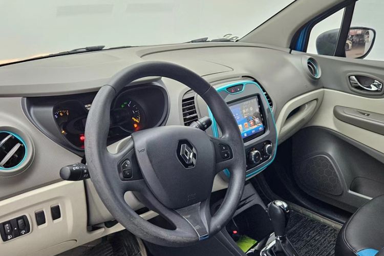 Used Renault Captur 2015 1.2T Automatic Standard Edition