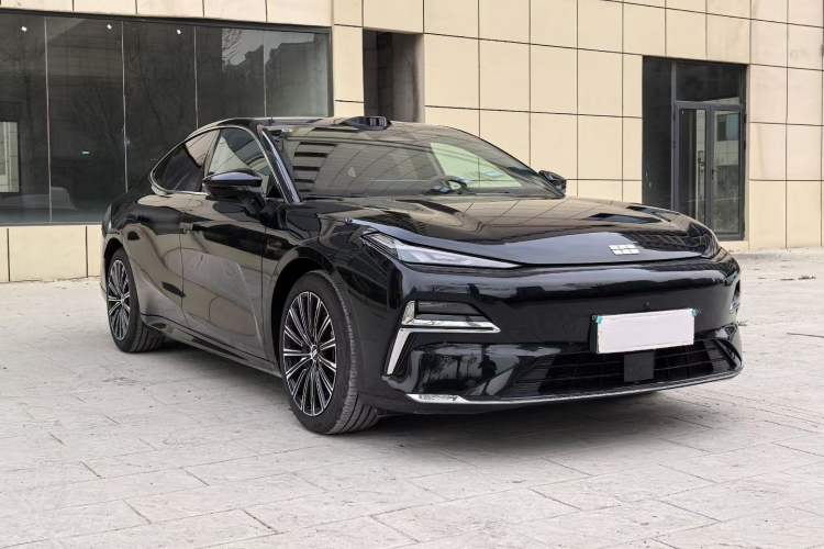 Used Geely Galaxy 8 2025 130km EM-P Starship Edition