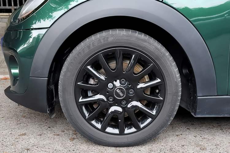 Used MINI MINI 2016 1.5T COOPER Five-Door Edition