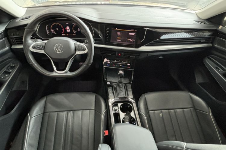 Used Volkswagen Passat 2022 330TSI Elite Edition Custom Version