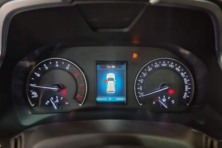 Used Wey VV5 2019 1.5T Two-Wheel Drive Color Pioneer
