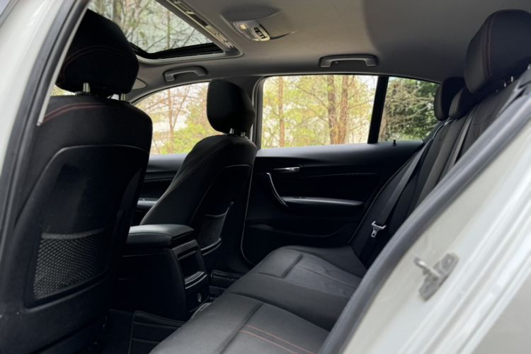 Used BMW 1 Series 2018 118i Sport Design Package Interior 1