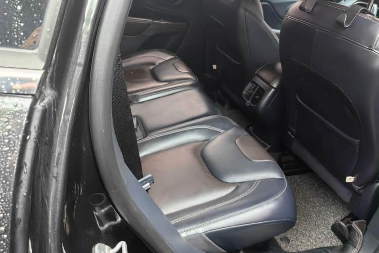 Used Jeep Cherokee 2016 2.4L Leading Edition
