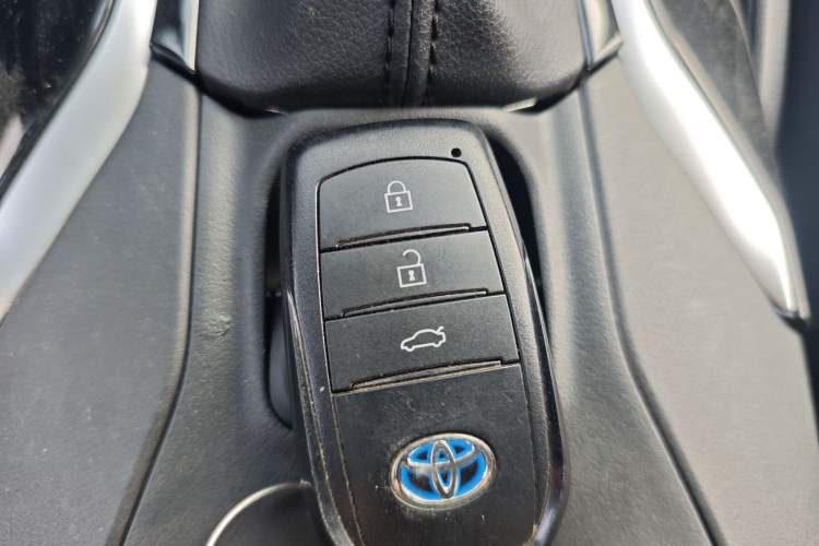 Used Toyota Corolla 2023 1.8L Smart Electric Hybrid Dual-Motor Elite Edition
