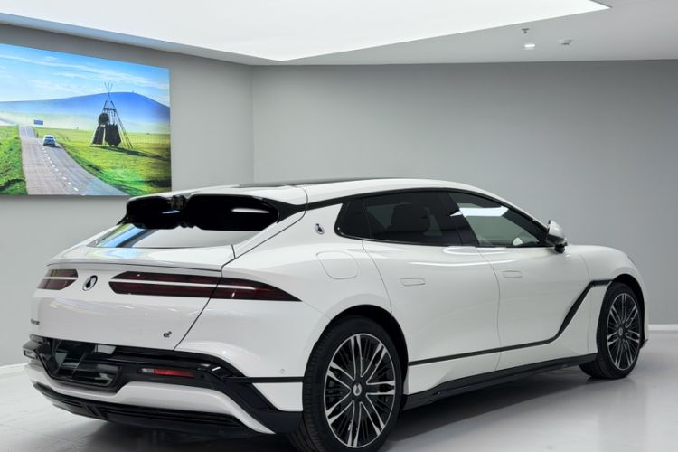 Used Denza Z9GT 2024 1100 Four-Wheel Drive Ultra Version Exterior 4