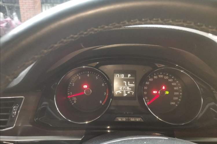 Used Volkswagen Bora 2016 230TSI DSG Luxury Version