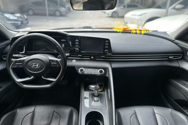 Used Hyundai Elantra 2021 1.5L CVT GLX Elite Edition
