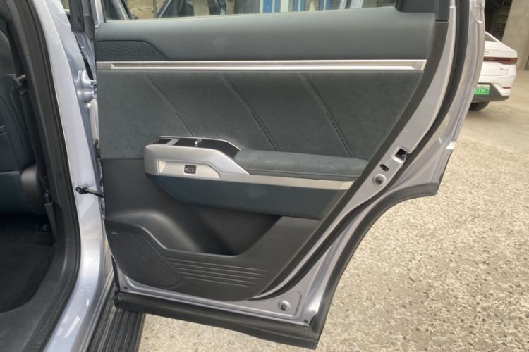 Used Deepal G318 2024 Four-Wheel-Drive Air Suspension Model