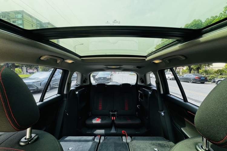 Used BMW 2 Series Gran Tourer 2015 218i Sports Design Package Interior 12