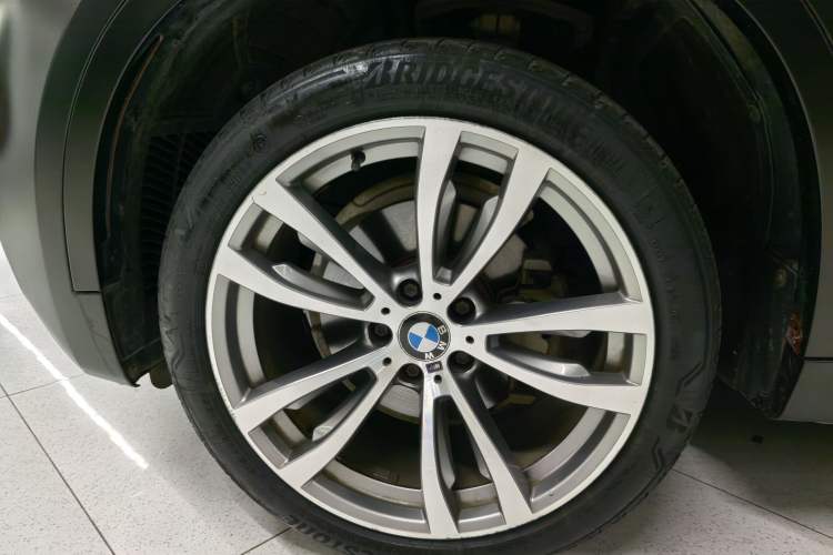 Used BMW X6 2019 xDrive28i M Sport Package Exterior 5