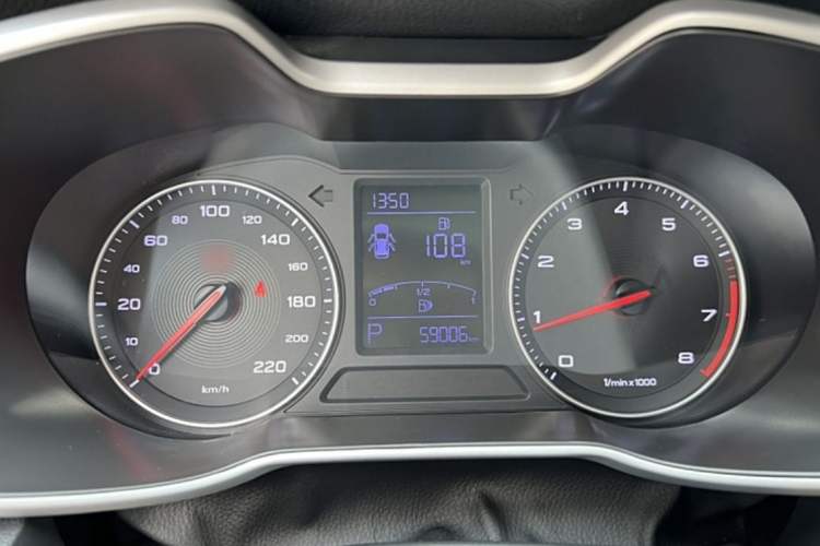 Used MG ZS 2018 1.5L Automatic Luxury Edition China V Standard
