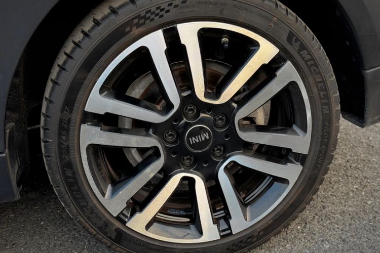 Used MINI 2022 2.0T COOPER S Classic Edition Five-Door Version Exterior 2