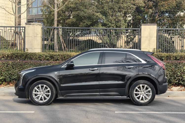 Used Cadillac XT4 2021 28T Two-Wheel Drive Tech Edition