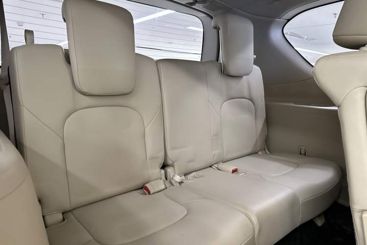 Used Nissan Patrol 2017 5.6L Standard Version
