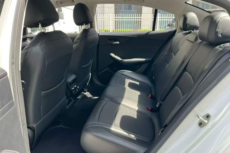 Used Roewe i5 2023 1.5L CVT Luxury Edition