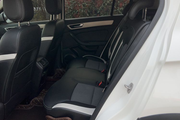 Used Qoros 5 2019 1.6T Automatic Zhiyun Connect (AliOS) Edition Prestige Model
