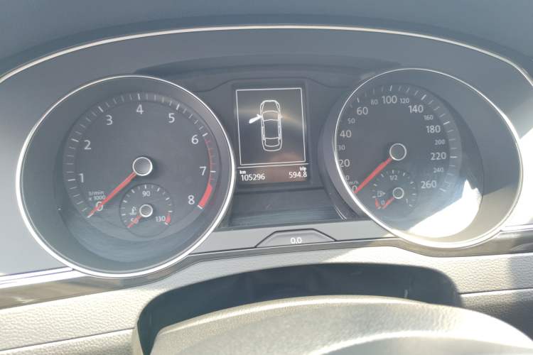 Used Volkswagen Magotan 2017 330TSI DSG Leading Model
