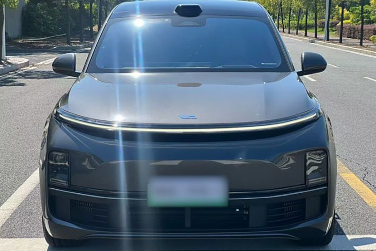 Used Li Auto L8 2023 Max model Exterior 4
