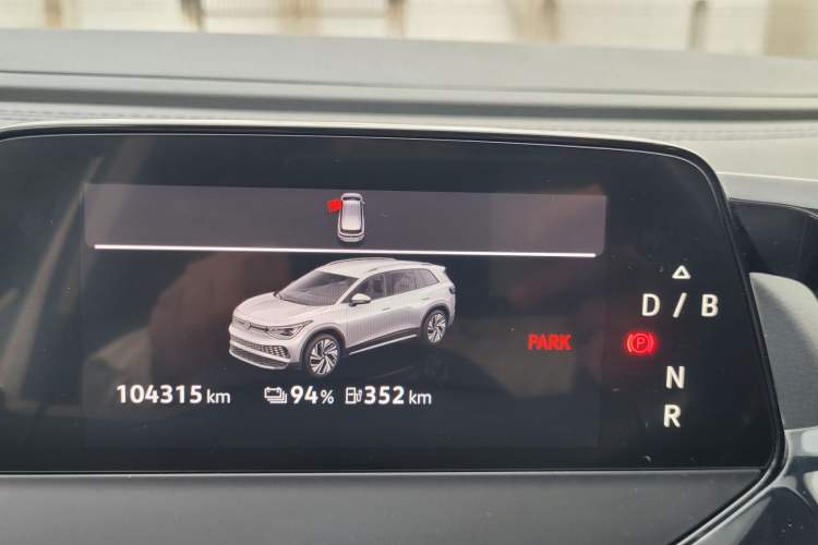 Used Volkswagen ID.6 X 2021 Pure Edition Odometer Close Up