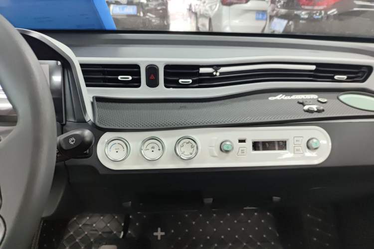 Used Wuling Hongguang MINIEV 2022 Macaron Premium Model – Lithium Iron Phosphate