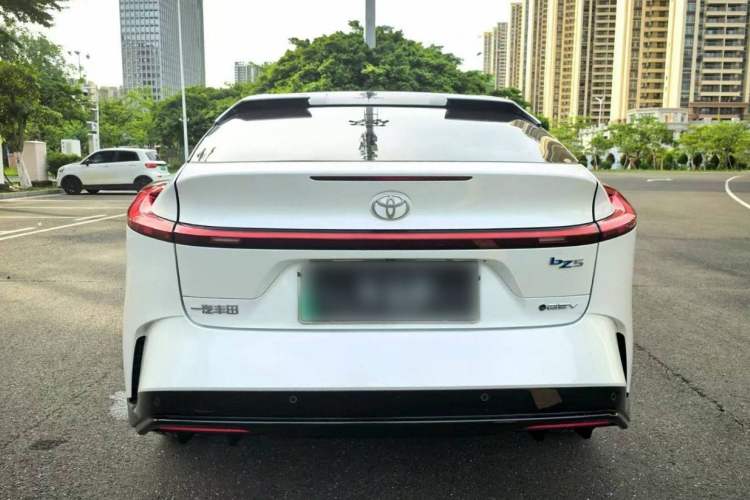 Used Toyota bZ5 2025 Model 550 PRO Exterior 5