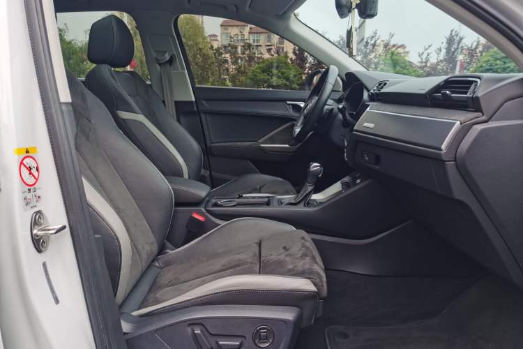 Used Audi Q3 2021 35 TFSI Fashion Dynamic Model Right Front Seat