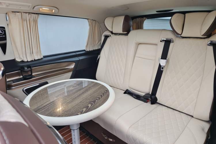 Used Mercedes-Benz V-Class 2020 V 260 L Long-wheelbase Luxury Edition Interior 1