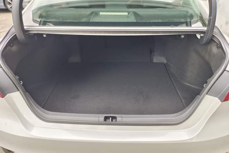 Used Toyota Camry 2018 2.0G Luxury Edition