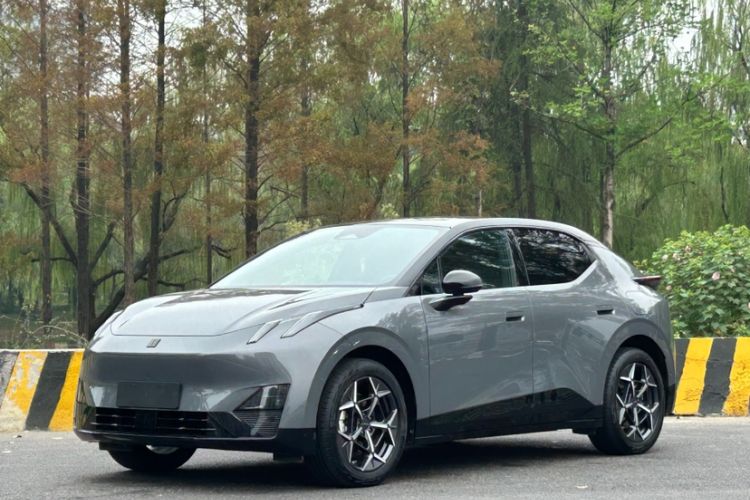 Used Lynk & Co Z20 2025 530 km Range Rear-Wheel Drive Max