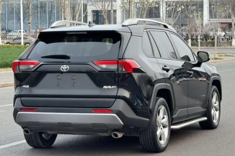 Used Toyota RAV4 2020 2.0L CVT Two-Wheel Drive Fashion Edition