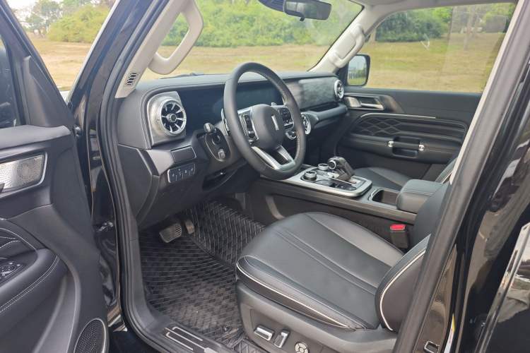 Used Tank 300 2021 Off-Road Edition 2.0T Conqueror Interior 5