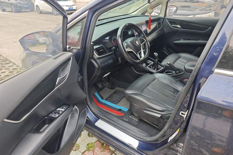 Used BYD Song MAX 2019 1.5T Manual Smart Connect Ruiyi Sunroof Model 7 Seats China VI Standard