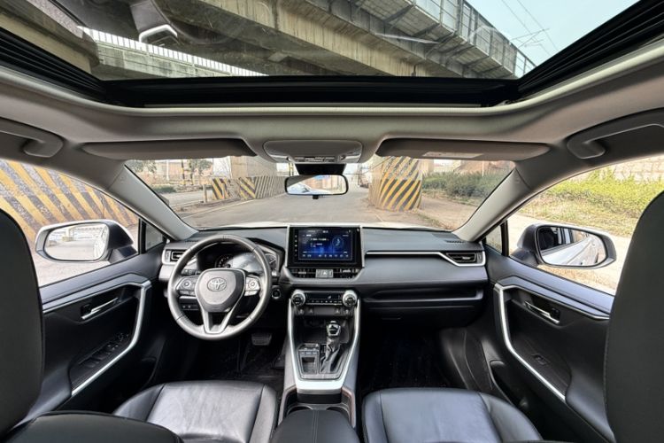 Used Toyota RAV4 2020 2.0L CVT Two-Wheel Drive Fashion PLUS Edition