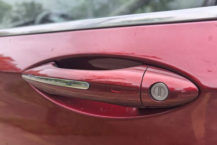 Used Geely Auto Emgrand GT 2016 2.4L Zunya Model Interior 3