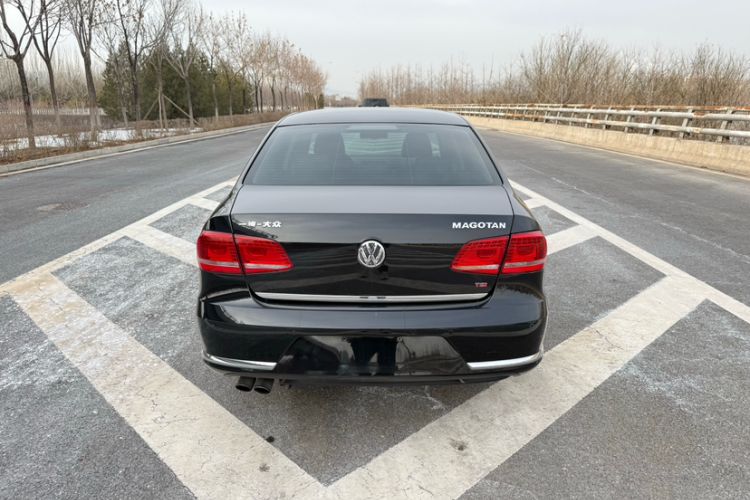 Used Volkswagen Magotan 2013 1.8TSI Prestige Model

