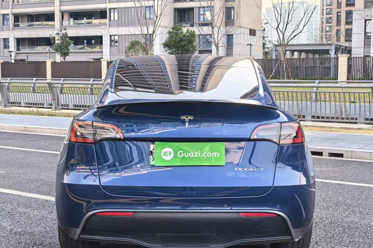 Used Tesla Model Y 2021 Long-Range All-Wheel-Drive Version 3D7