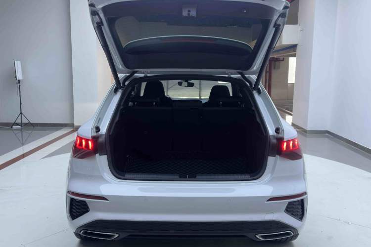 Used Audi A3 2021 Sportback 35 TFSI Fashionable Sports Model
