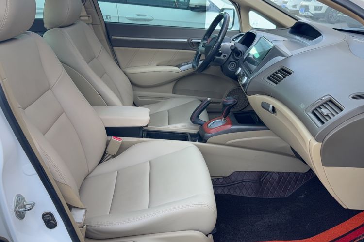 Used CIIMO CIIMO 2012 1.8L Automatic