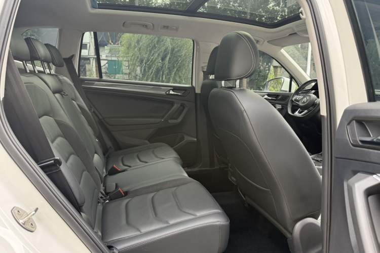 Used Volkswagen Tiguan L 2021 330TSI Automatic Two-Wheel Drive R-Line Enhanced Edition