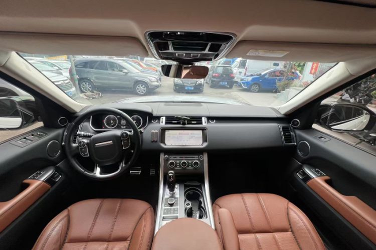 Used Land Rover Range Sport 2017 3.0 SC V6 HSE DYNAMIC Interior 4