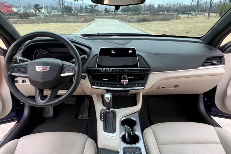 Used Cadillac CT4 2023 25T Luxury Model