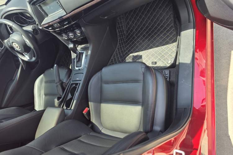 Used Mazda Atenza 2015 2.0L Blue Sky Luxury Edition
