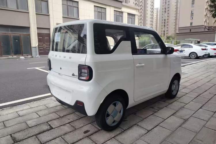 Used Geely Auto Panda 2024 Panda Mini 200km Endurance Bear