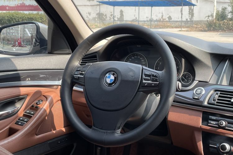 Used BMW 5 Series 2014 520Li Elegant Model