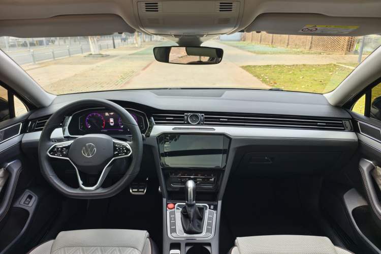 Used Volkswagen Magotan 2023 2 Million Units Commemorative Edition 330TSI DSG Luxury Version
