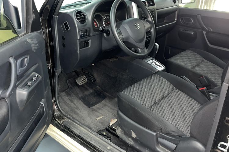 Used Suzuki Jimny 2015 1.3 AT JLX
