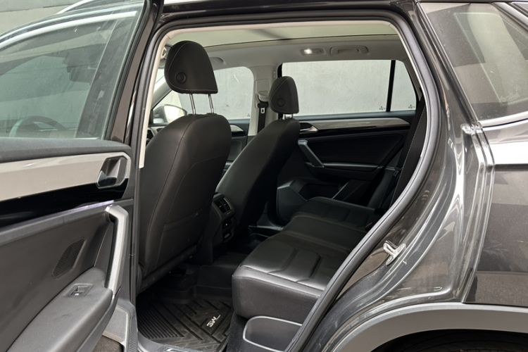 Used Volkswagen Tayron 2019 330TSI Two-Wheel Drive Luxury Model China VI Standard