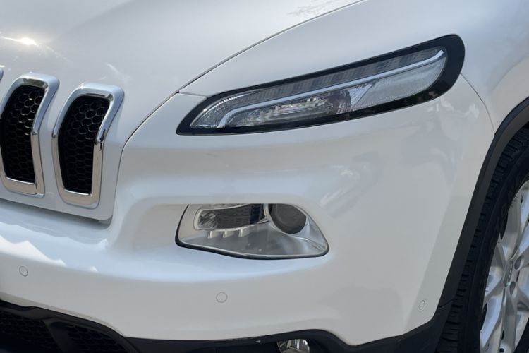 Used Jeep Cherokee 2016 2.4L Leading Smart Version Left Front Headlight