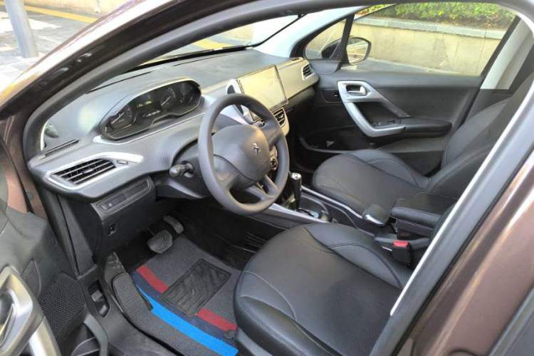 Used Peugeot 2008 2015 1.6L Automatic Playcool Edition