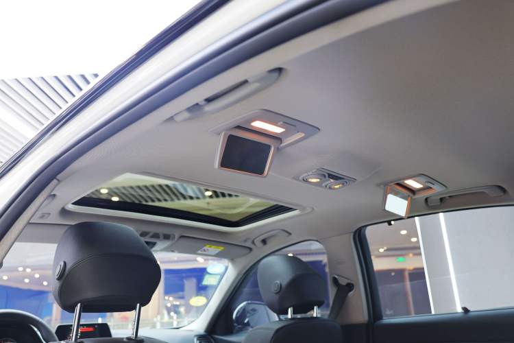 Used BMW 3 Series 2017 320Li M Sport Edition Interior 9